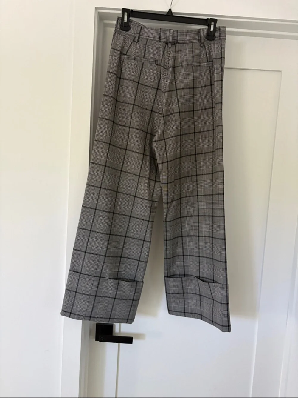 Sea New York cropped high rise black plaid Wide-Pants. Button and zipper fly. - Picture 10 of 15